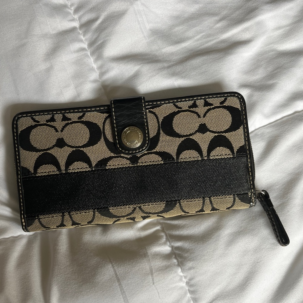 Coach Signature Wallet